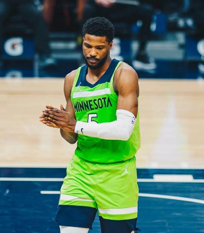  2024nba夏季球员转会窗口精确时间 